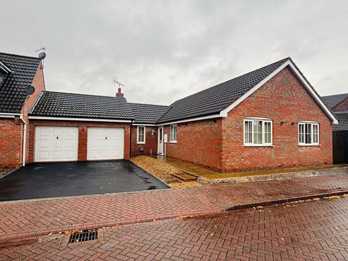 3 Bedroom Bungalow To Rent In Monarchs Road, Sutterton, PE20