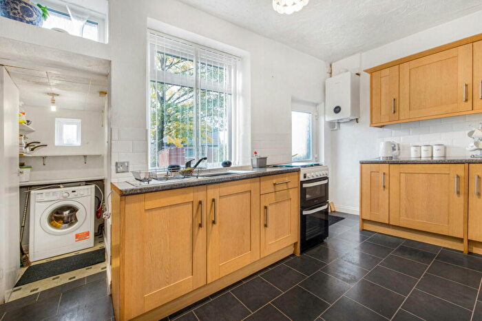 2 Bedroom End Of Terrace House For Sale In Shepley Street, Lees, Oldham, OL4