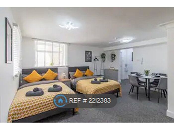 1 Bedroom Flat To Rent In Merton Road, Southsea, PO5