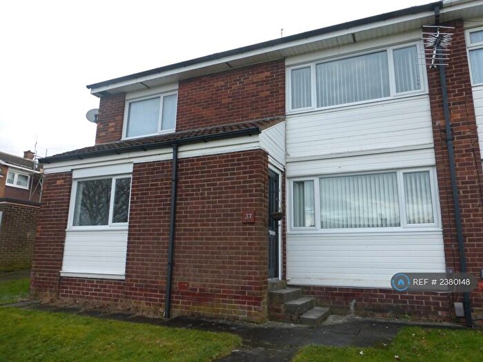 3 Bedroom End Of Terrace House To Rent In Millbrook, Gateshead, NE10