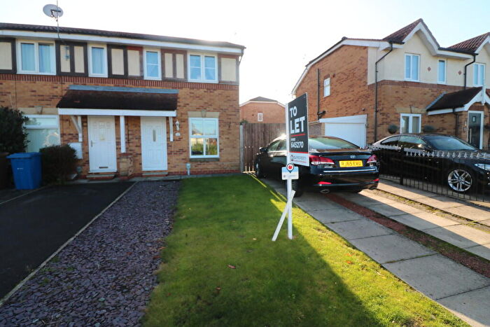 2 Bedroom End Of Terrace House To Rent In Windmill Way, HU13