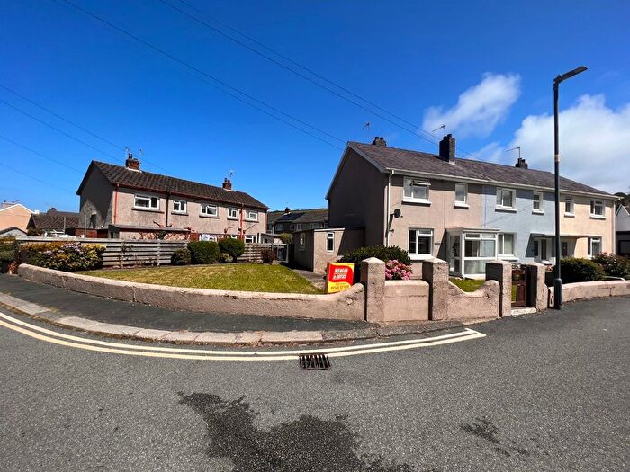 3 Bedroom Semi-Detached House For Sale In Chalybeate Gardens, Aberaeron, SA46