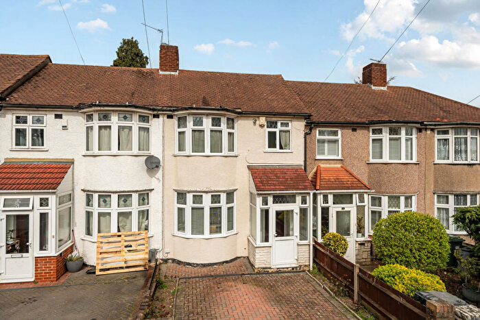3 Bedroom Terraced House For Sale In Datchet Road, London, SE6