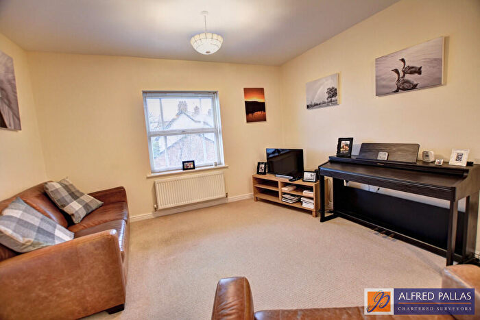 2 Bedroom Flat For Sale In Beechbrooke, Ryhope, SR2