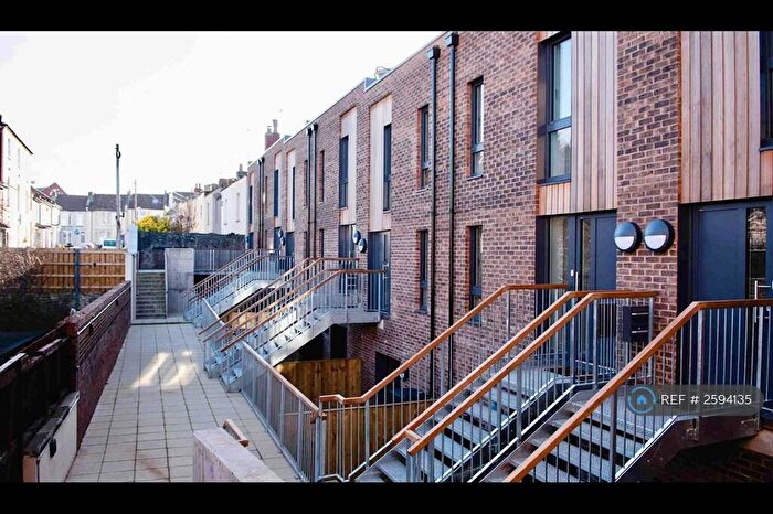 3 Bedroom Terraced House To Rent In Picture House Court, Bristol, BS3