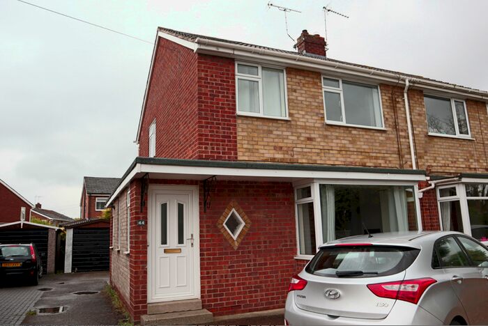 3 Bedroom Semi-Detached House To Rent In St. Leonards Road, Beverley, HU17