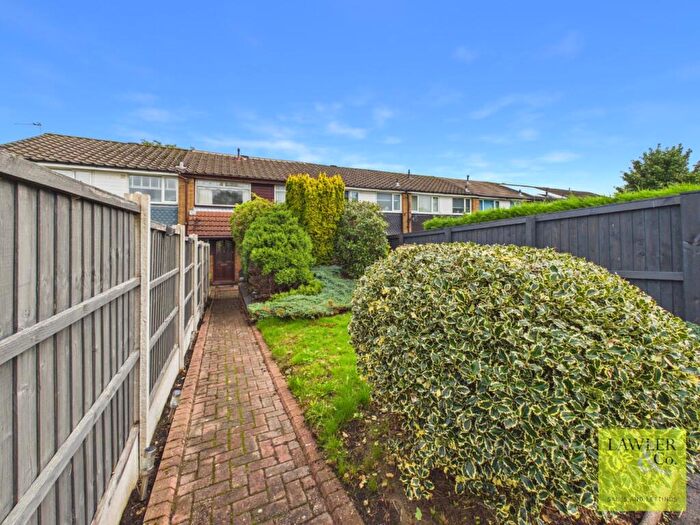 3 Bedroom Terraced House For Sale In Otterburn Place, Stockport, Cheshire, SK2