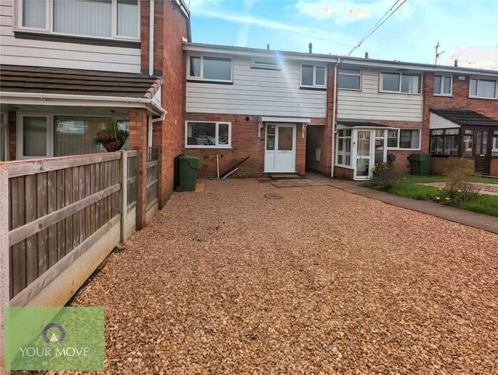4 Bedroom Terraced House To Rent In Dovecote Road, Bromsgrove, Worcestershire, B61