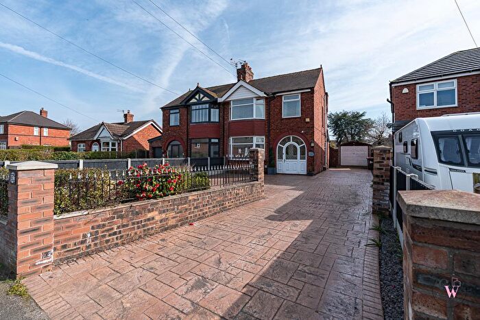 3 Bedroom Semi Detached House For Sale In Middlewich Road, Winsford, CW7