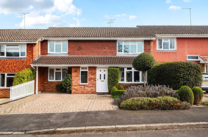 4 Bedroom Terraced House For Sale In De Lucy Avenue, Alresford, Hampshire, SO24