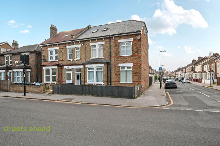 1 Bedroom Apartment For Sale In Sydenham Road, Croydon, CR0