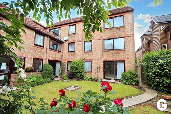 1 Bedroom Retirement Property For Sale In Southampton Road, Ringwood, Hampshire, BH24