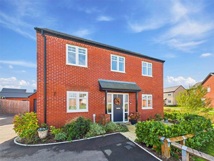 4 Bedroom Detached House For Sale In Porthill Close, Twigworth, Gloucester, Gloucestershire, GL2