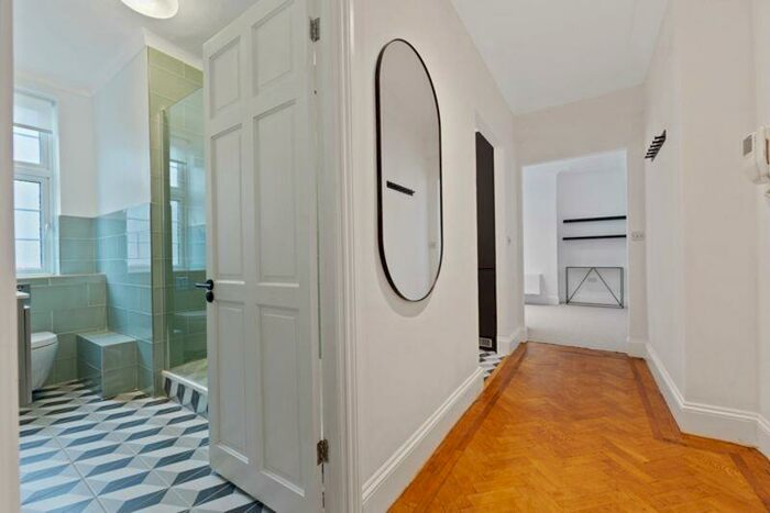 1 Bedroom Flat To Rent In College Crescent, Swiss Cottage, London, NW3