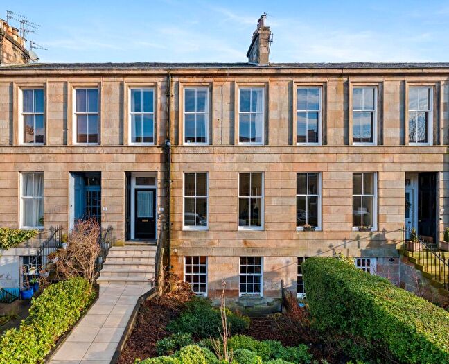 5 Bedroom Town House For Sale In Regent Park Square, Strathbungo, G41