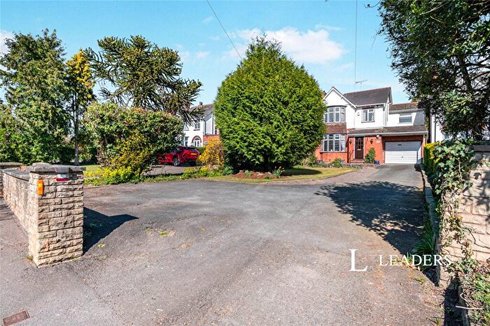 4 Bedroom Detached House For Sale In Birmingham Road, Redditch, Worcestershire, B97
