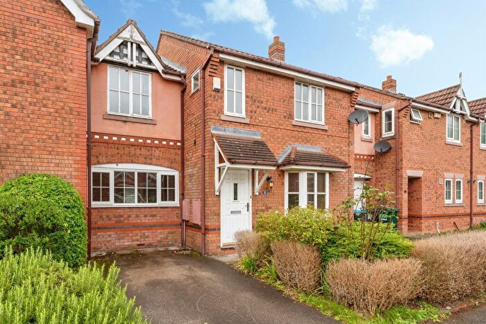 3 Bedroom Terraced House For Sale In Benton Drive, Chester, CH2