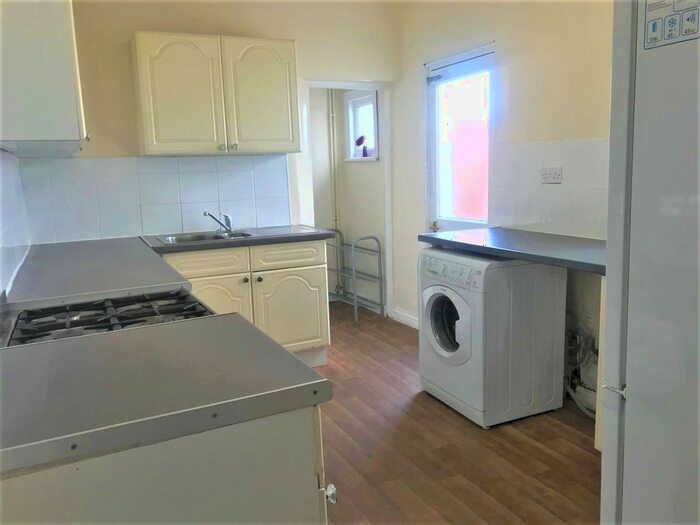 3 Bedroom Terraced House To Rent In Strover Street, Gillingham, ME7