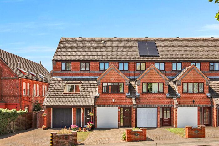 3 Bedroom Town House For Sale In , Park Road, Rushden, NN10