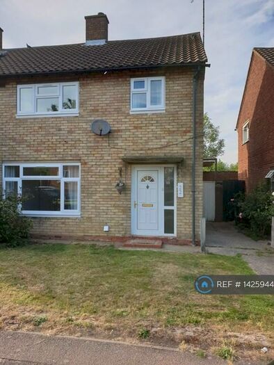 3 Bedroom Semi-Detached House To Rent In Monkwick Avenue, Colchester, CO2
