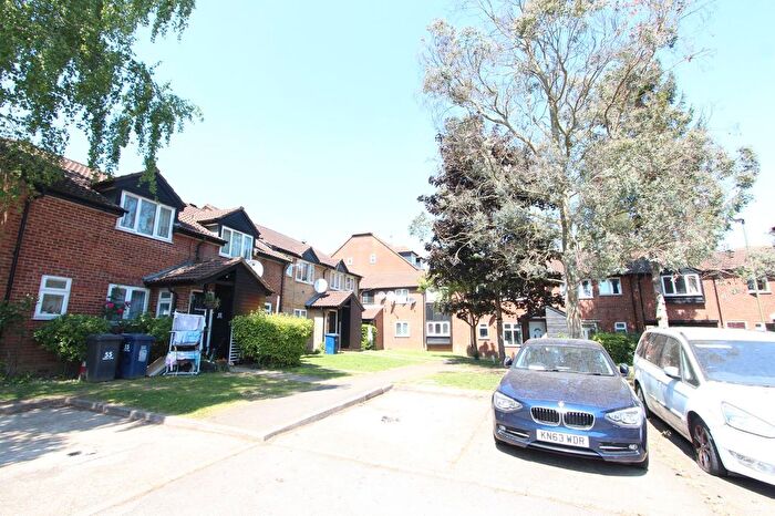 1 Bedroom Flat To Rent In Burrell Close, Edgware, HA8