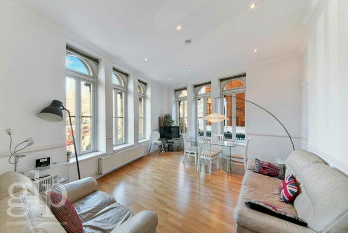 2 Bedroom Flat To Rent In Shaftesbury Avenue, Covent Garden, WC2H