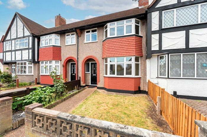 3 Bedroom Terraced House To Rent In Bramblewood Close, Carshalton, SM5