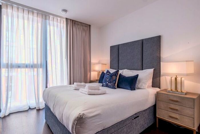 3 Bedroom Flat To Rent In Charles Clowes Walk, London, SW11