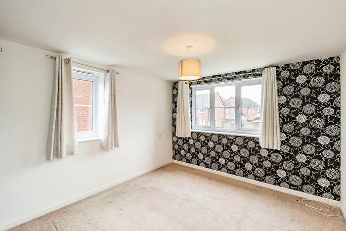 2 Bedroom Flat For Sale In Mckinley Street, Great Sankey, Warrington, Cheshire, WA5