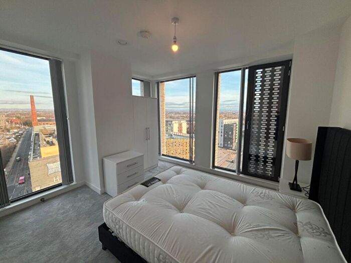 2 Bedroom Apartment To Rent In Victoria House, Great Ancoats Street, M4