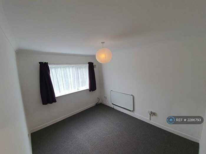 1 Bedroom Flat To Rent In Station Rd, Kenilworth, CV8