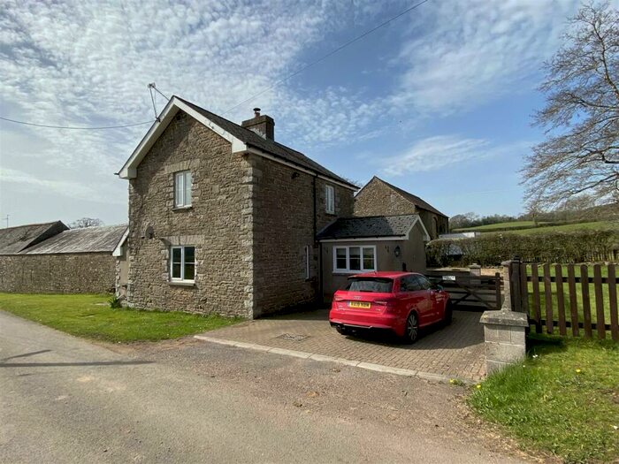 2 Bedroom Cottage To Rent In Hendrew Lane, Llandevaud, NP18