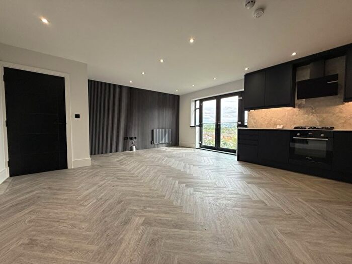 2 Bedroom Flat To Rent In Rockcliffe Road, Rotherham, S62