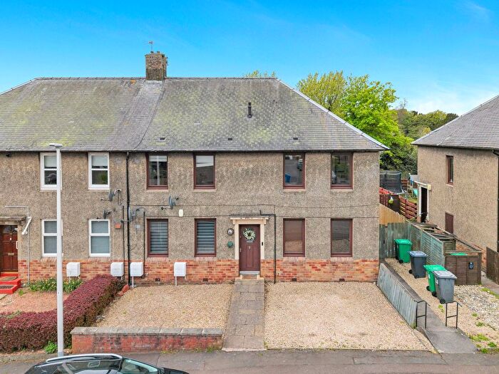 2 Bedroom Flat For Sale In Meadow View, Crossford, Dunfermline, KY12