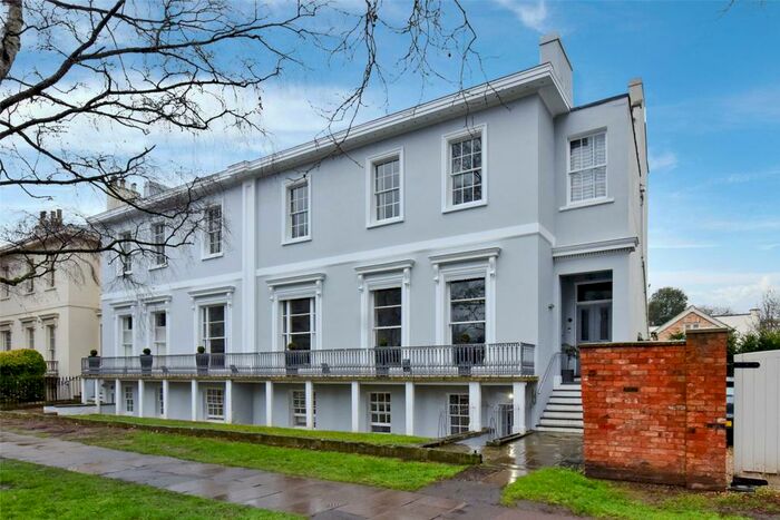 2 Bedroom Apartment To Rent In Pittville Lawn, Cheltenham, Gloucestershire, GL52