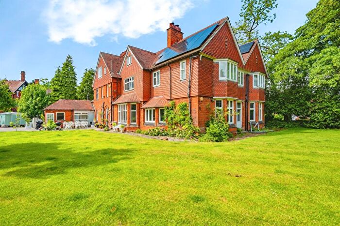 5 Bedroom Detached House For Sale In Belper Road, Derby, DE1
