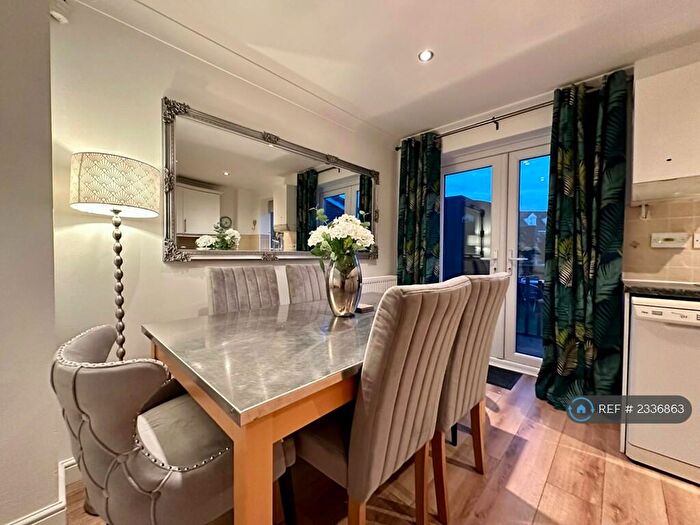 4 Bedroom Terraced House To Rent In Marland Way, Stretford, Manchester, M32