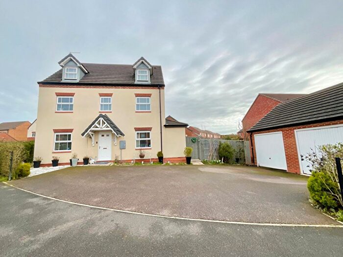 5 Bedroom Detached House For Sale In Sandpiper Drive, Stafford, ST16