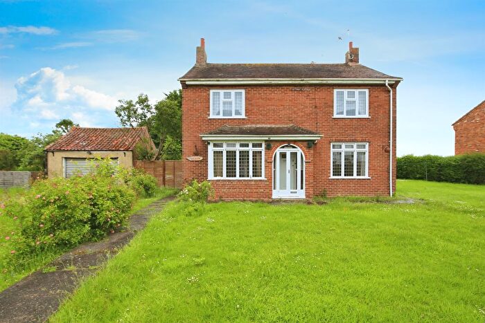 4 Bedroom Detached House For Sale In Northgate, Pinchbeck, Spalding, PE11