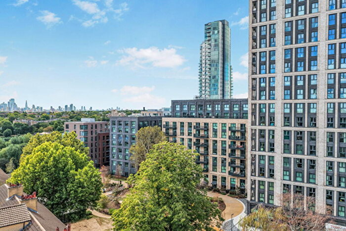 3 Bedroom Flat For Sale In Azure Appartments, Woodberry Down, N4