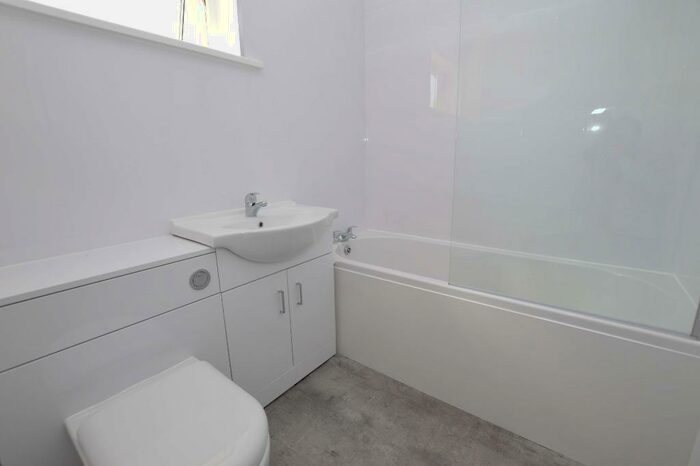1 Bedroom Flat To Rent In Glen Feshie, East Kilbride, South Lanarkshire, G74