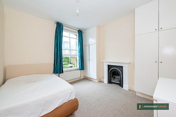 1 Bedroom Property To Rent In Godolphin Road, Shepherds Bush, London, Jn, Uk, W12