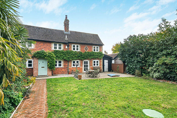 4 Bedroom End Of Terrace House For Sale In Church End, Drayton St. Leonard, OX10