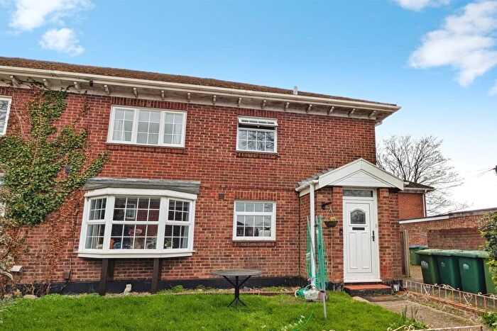 2 Bedroom Flat To Rent In Rutland Court, SO18