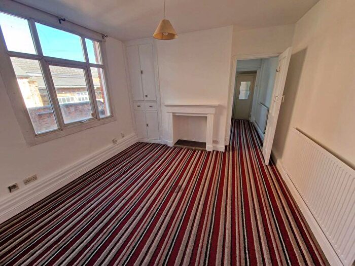 1 Bedroom Flat To Rent In Fosse Road South, LE3