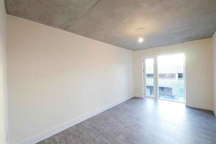 2 Bedroom Apartment To Rent In South Street, Romford, RM1