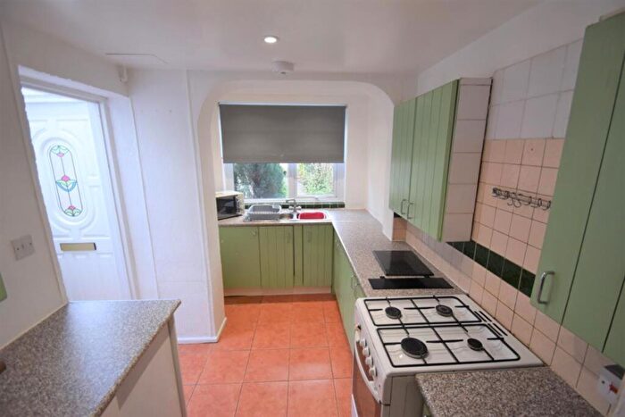 3 Bedroom Maisonette To Rent In Halfway Street, Sidcup, DA15
