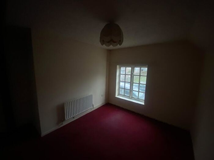 1 Bedroom Flat For Sale In Hinds Head, High Street, Lambourn, Hungerford, Berkshire, RG17