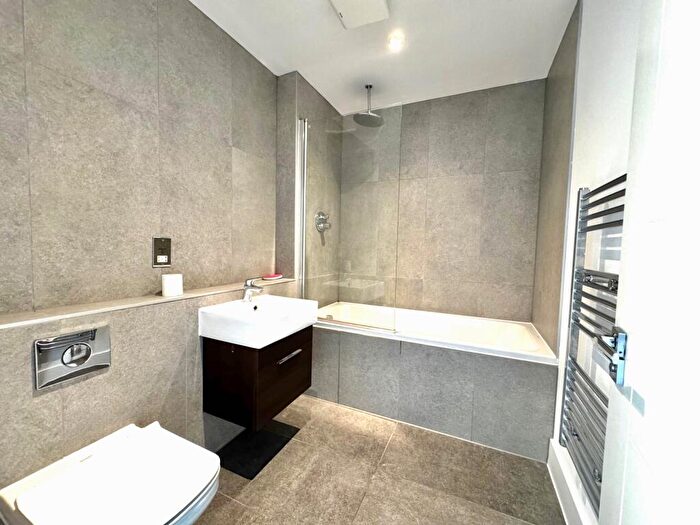 2 Bedroom Apartment To Rent In Princes Rd, Ferndown, BH22