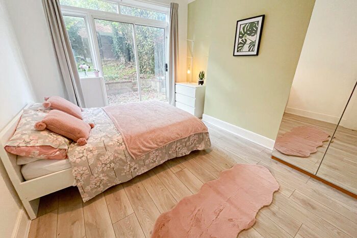 7 Bedroom Terraced House To Rent In Tennyson Road, Southampton, SO17